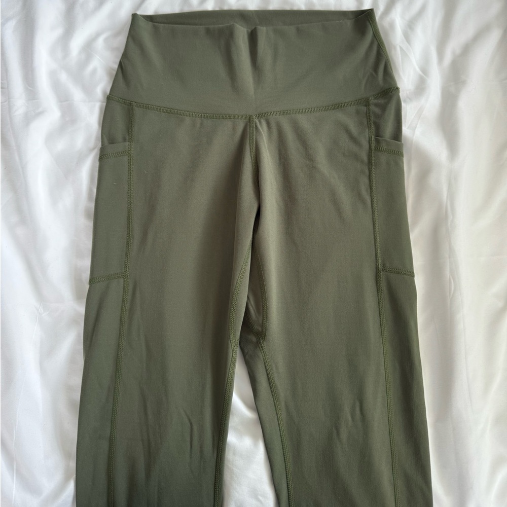 Colorfulkoala High Waisted 7/8 Pocket Leggings
